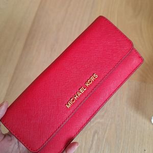 NWT Michael Kors Women Jet Set Travel Flat  Wallet Clutch in Watermelon